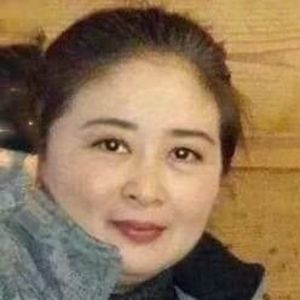 Meet your Posher, Lalaine